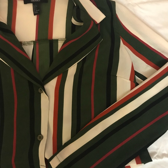 Cropped blouse